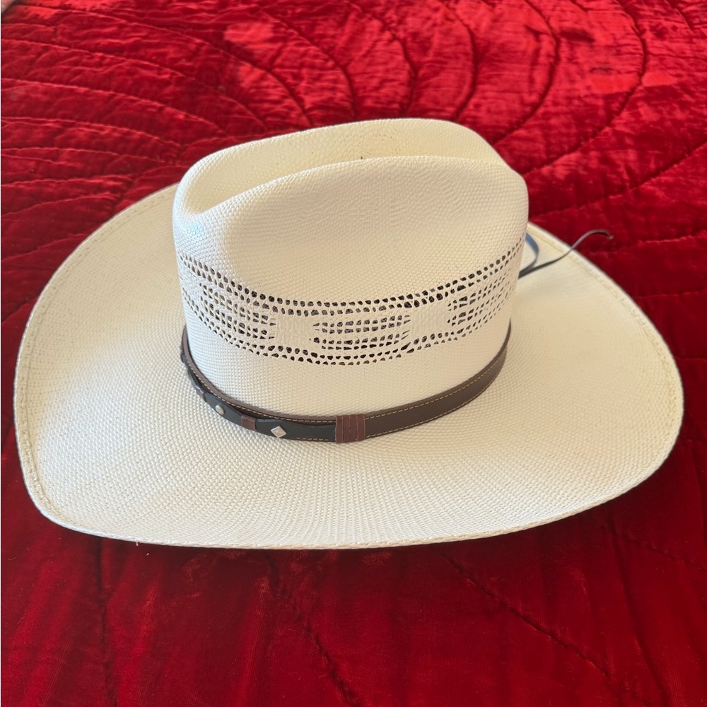 Larry Mahan 20X white straw hat size 7